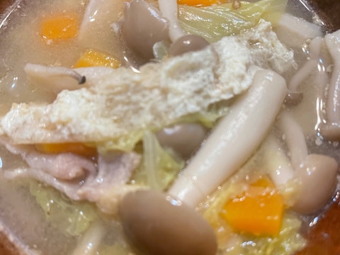白菜と豚肉のお味噌汁